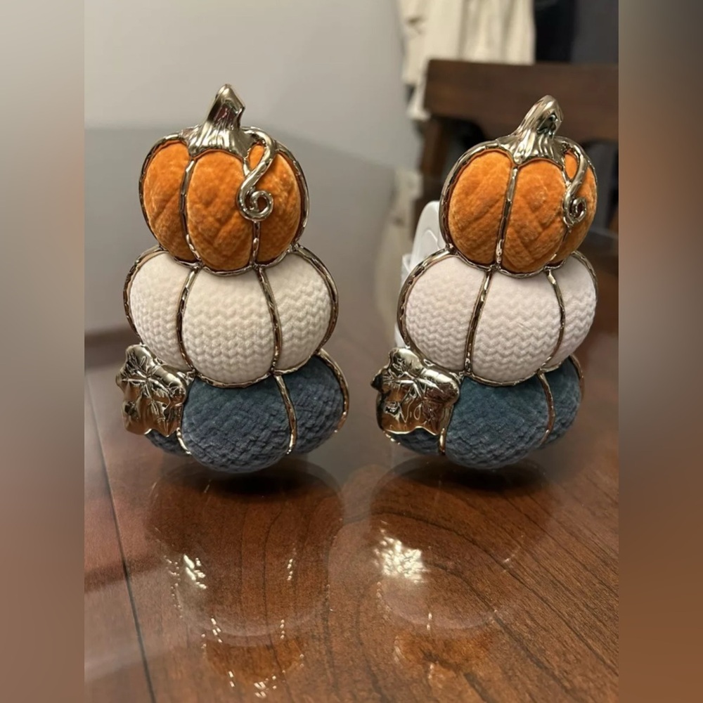 NEW Bath & Body Works Wallflower Plug In Stacked Pumpkins Set of 2